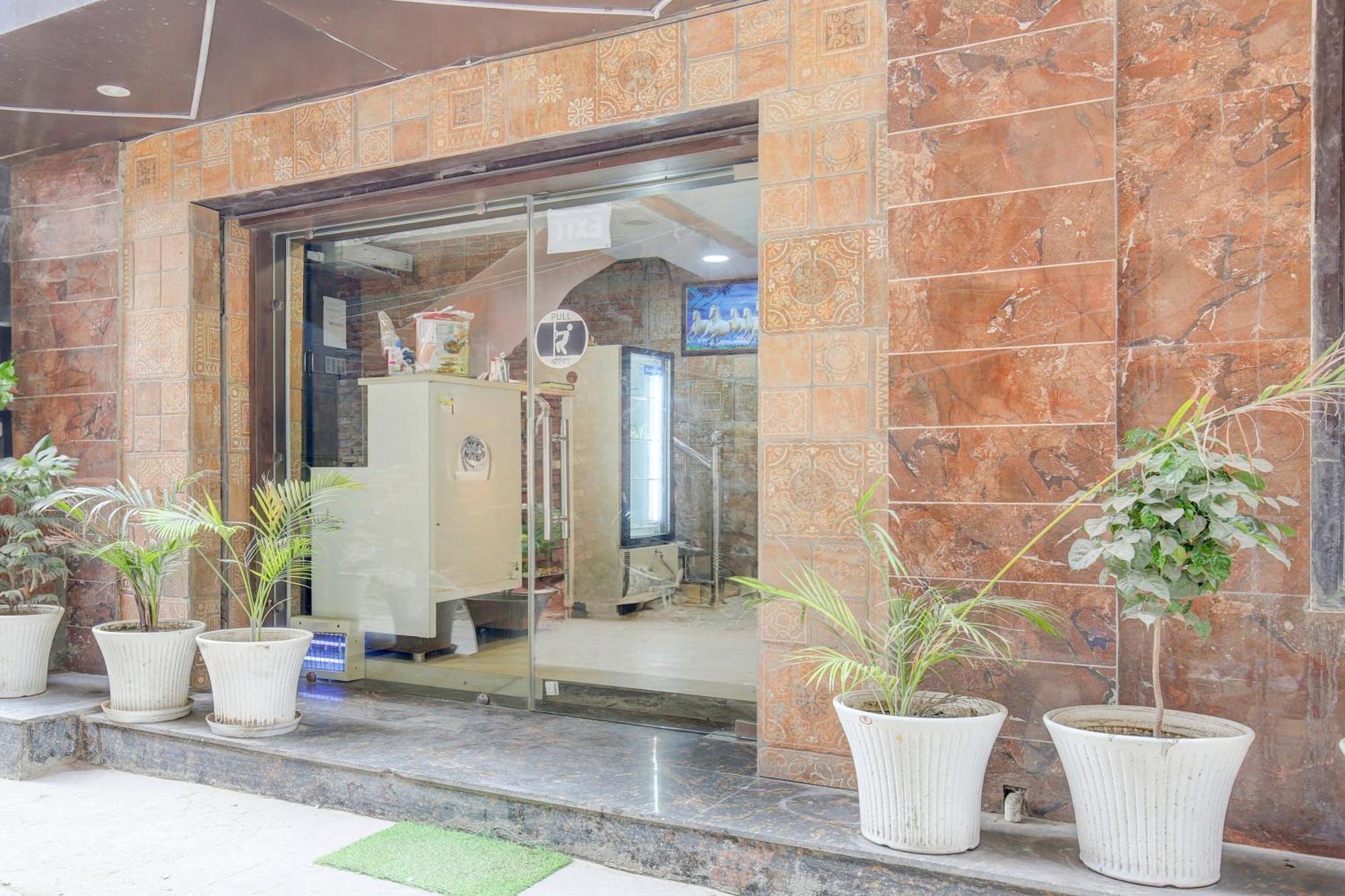 Hotel O Pink Residency Amritsar Exterior foto